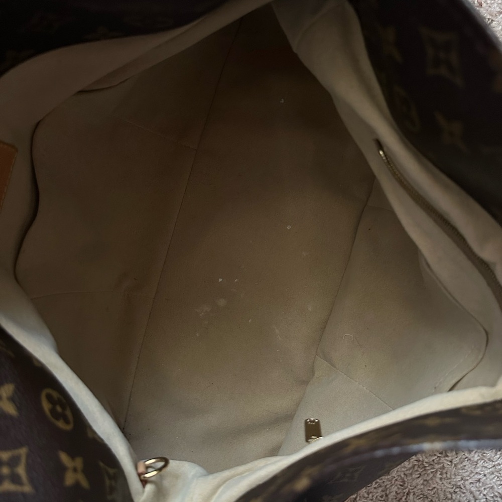 Louis Vuitton Artsy Black and Tan Shoulder Bag with Monogram - Picture 12 of 17